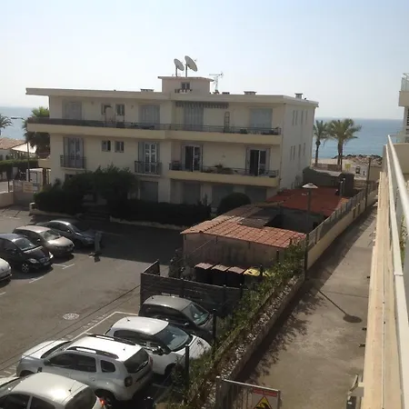 F2 Immeuble Les Pieds Dans L'eau * Villeneuve-Loubet