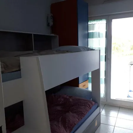 F2 Immeuble Les Pieds Dans L'eau Apartment